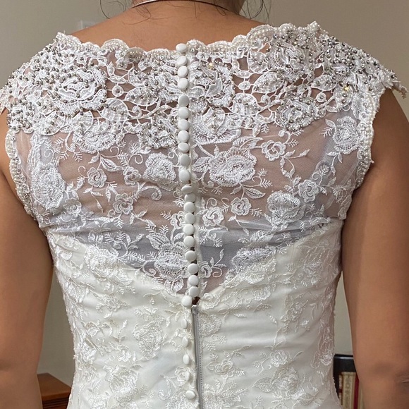 Wedding Dress from Allure Bridals - Picture 10 of 10